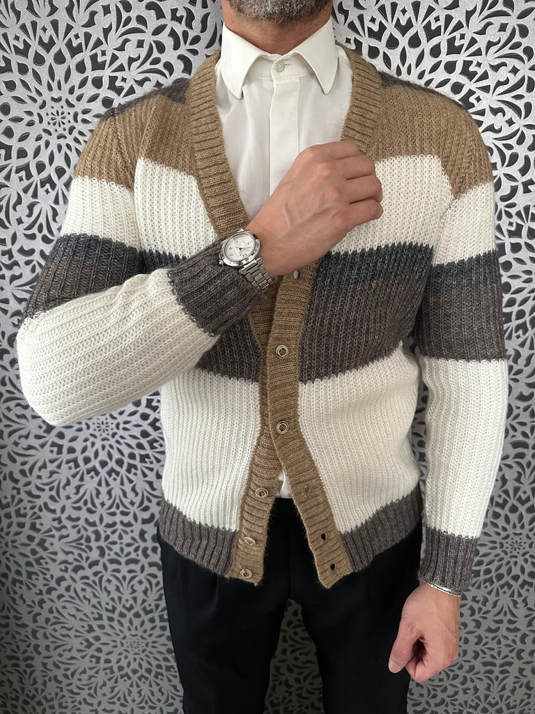 CARDIGAN CON BOTTONI